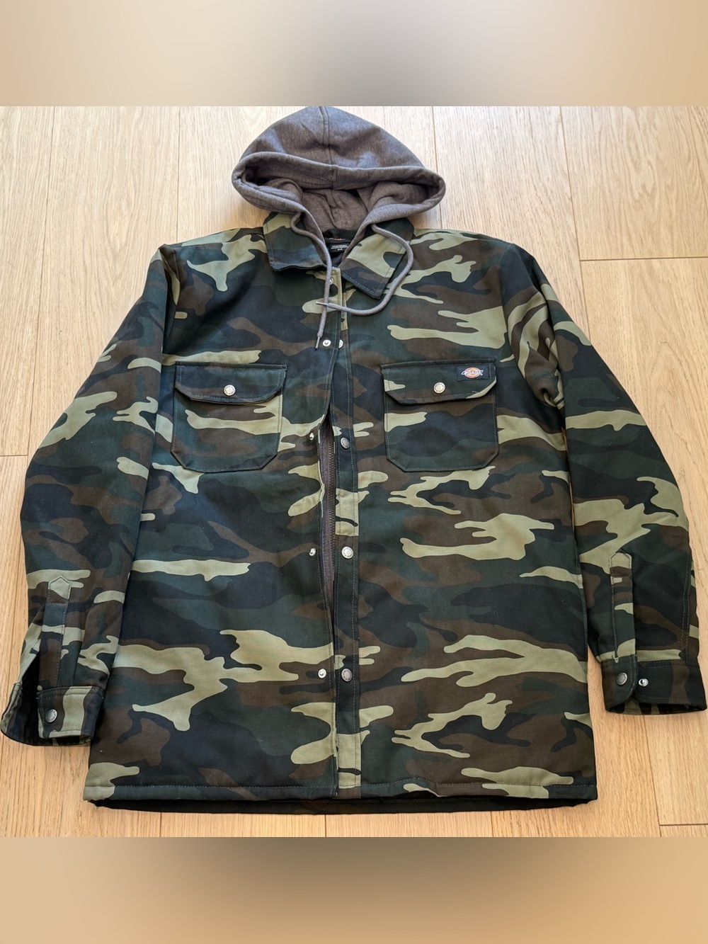 NWOT Dickies Camo Hooded Work Jacket Men’s M Utility Shirt Jacket Camouflage